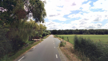 Voorbeeld t.h.v. Gooyerdijk 12, richting Bovenwijkerweg